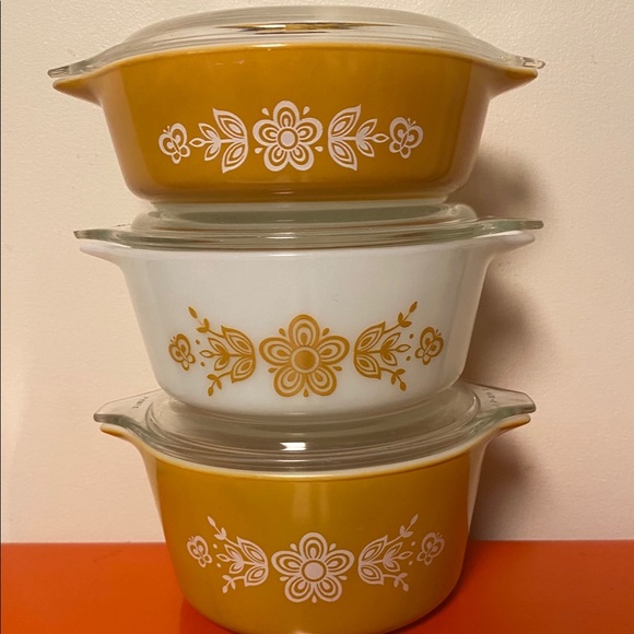Pyrex Other - Three Vintage Pyrex Butterfly Gold with Lids